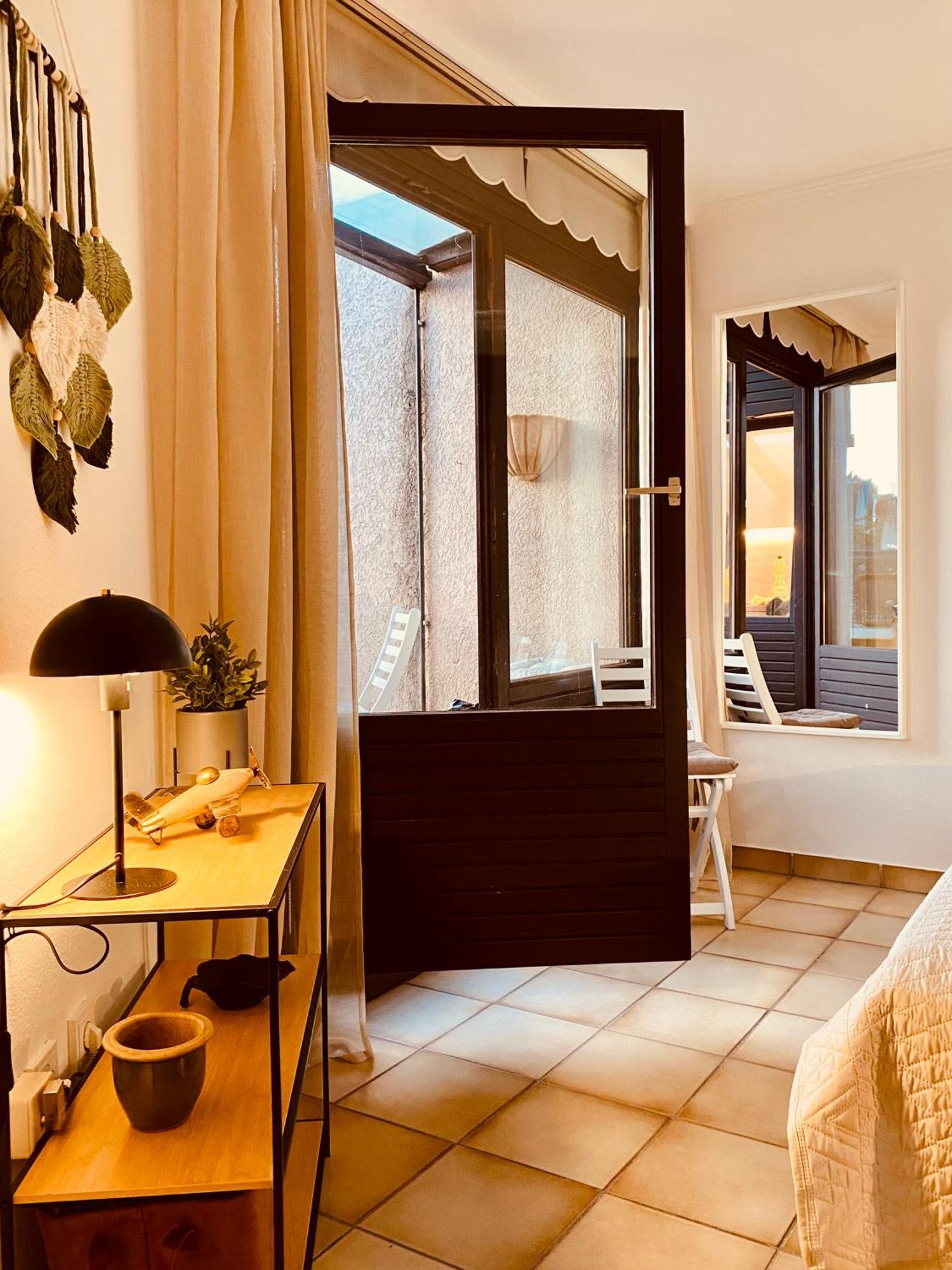 Living With Soul - Appartement Ueber Den Daechern Von Wiesbaden Exterior photo